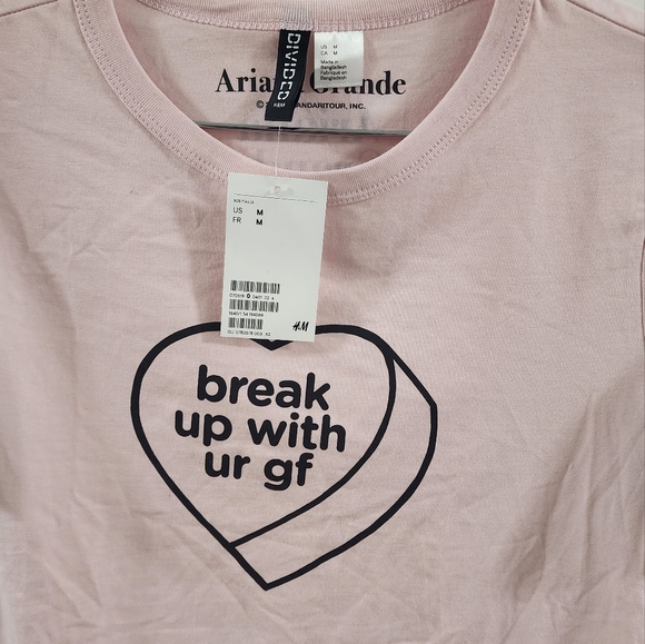 Ariana Grande T shirt - Picture 2 of 2